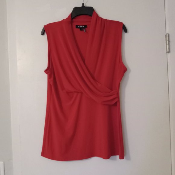 Dkny Tops - 3 FOR $18! DKNY SLEEVELESS RED BLOUSE, SIZE LARGE, EUC